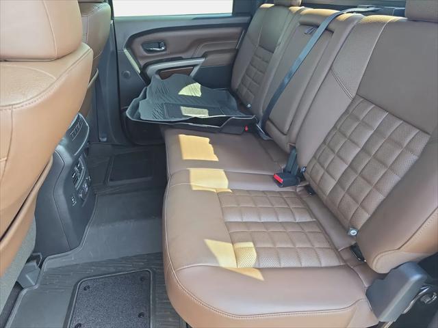 2024 Nissan Titan Crew Cab Platinum Reserve 4x4