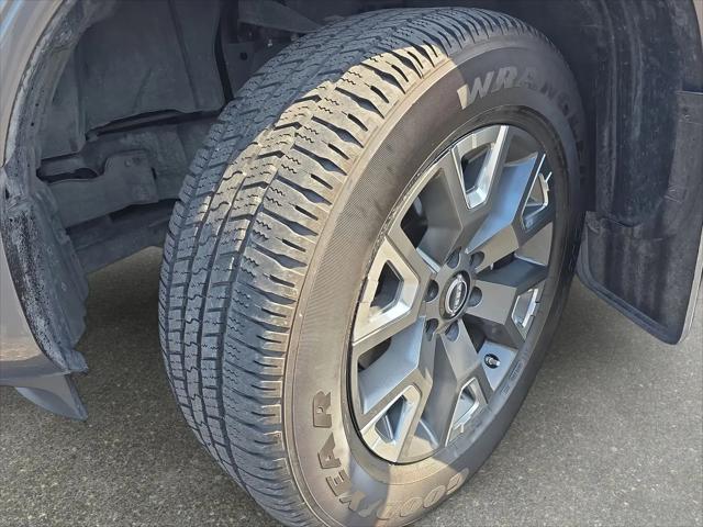 2024 Nissan Titan Crew Cab Platinum Reserve 4x4