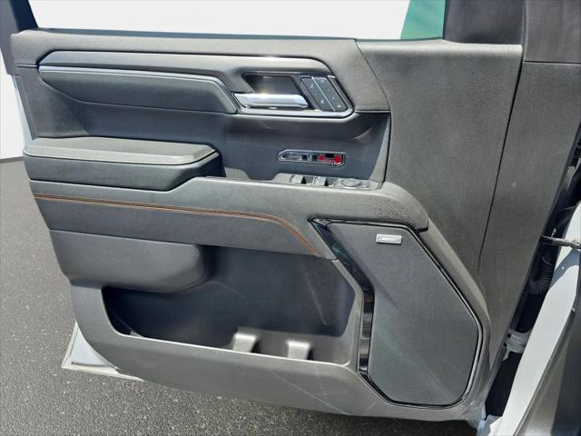 2024 GMC Sierra 1500 4WD Crew Cab Short Box AT4