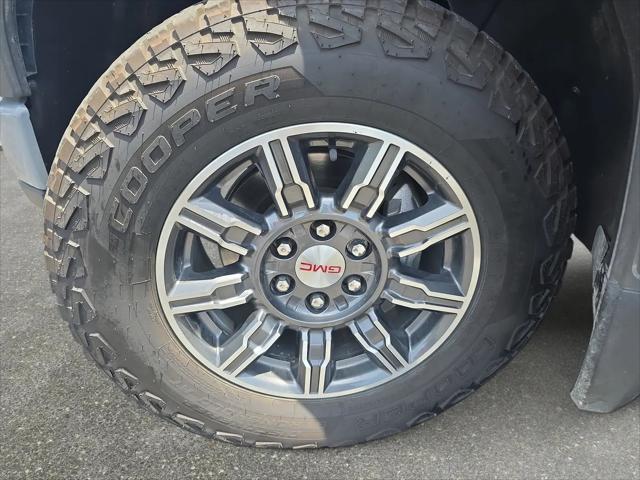 2024 GMC Sierra 1500 4WD Crew Cab Short Box AT4
