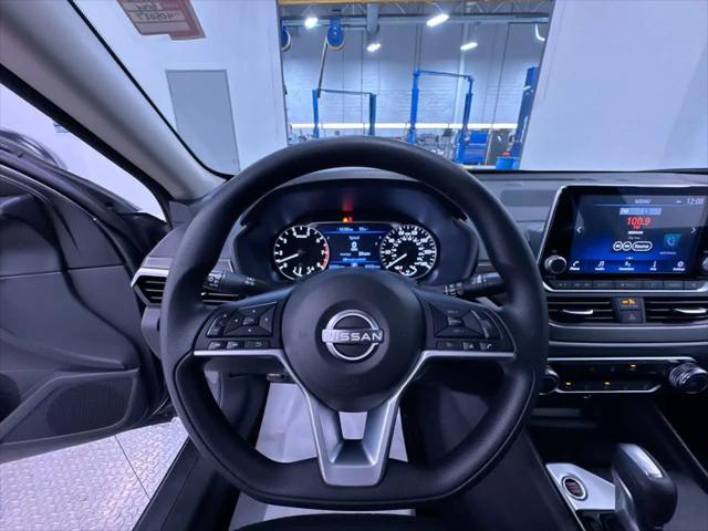 2025 Nissan Altima SV FWD