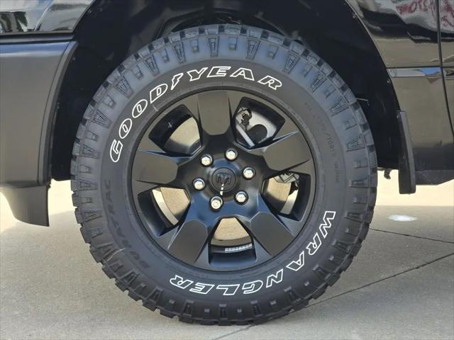 2026 Ram 1500 Warlock Crew Cab 4x4 5'7" Box