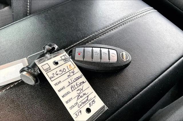 2024 Nissan Altima SV FWD