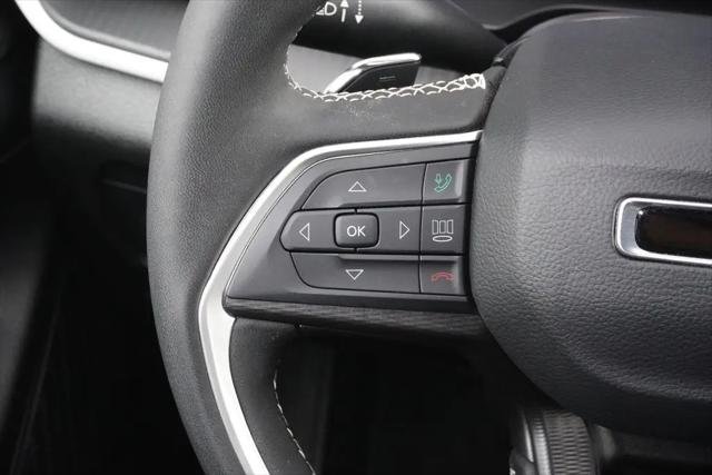 2025 Jeep Grand Cherokee Laredo X 4x4