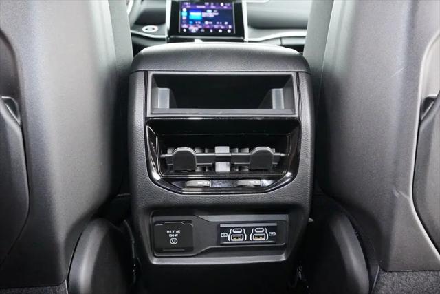 2025 Jeep Grand Cherokee Laredo X 4x4