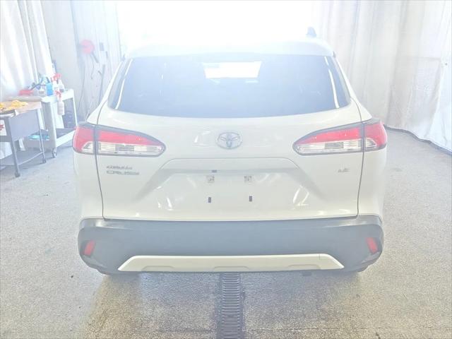2024 Toyota Corolla Cross LE
