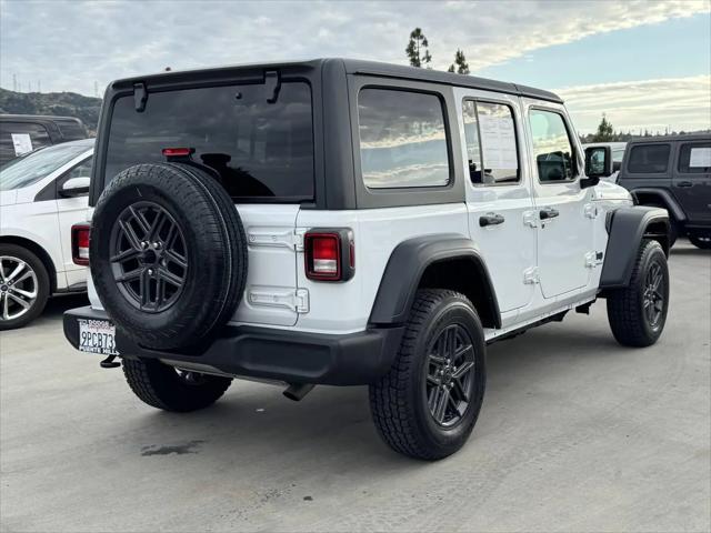 2025 Jeep Wrangler 4-Door Summit 4x4
