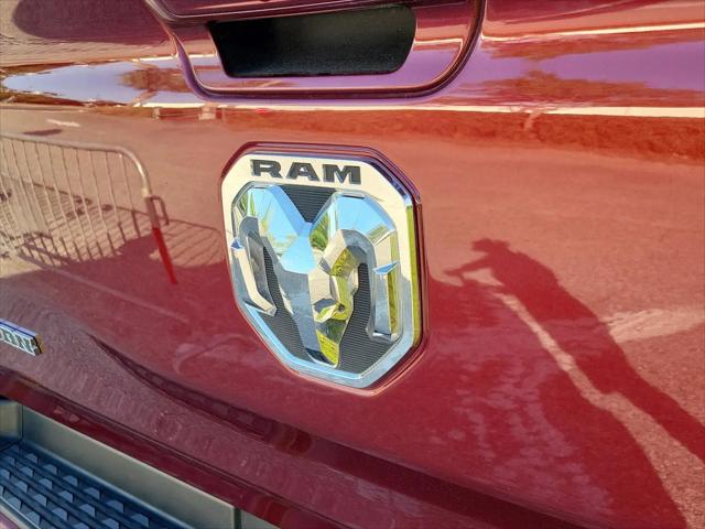 2024 Ram 1500 Big Horn Crew Cab 4x4 5'7" Box