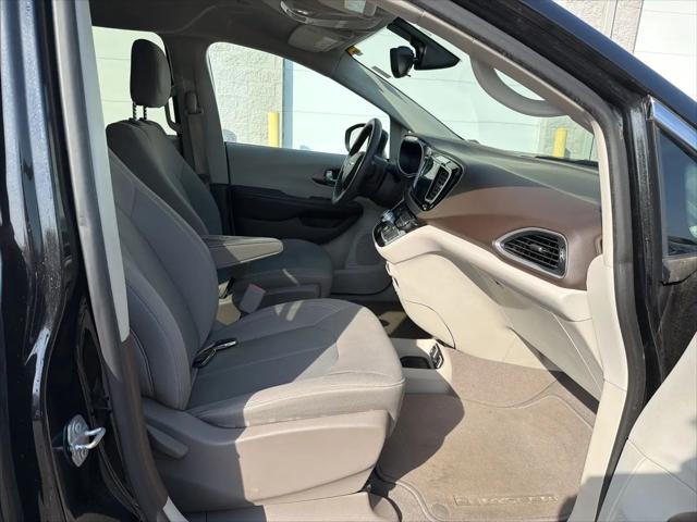 2017 Chrysler Pacifica Touring