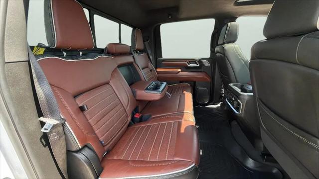 2024 GMC Sierra 3500HD 4WD Crew Cab Standard Bed Denali Ultimate