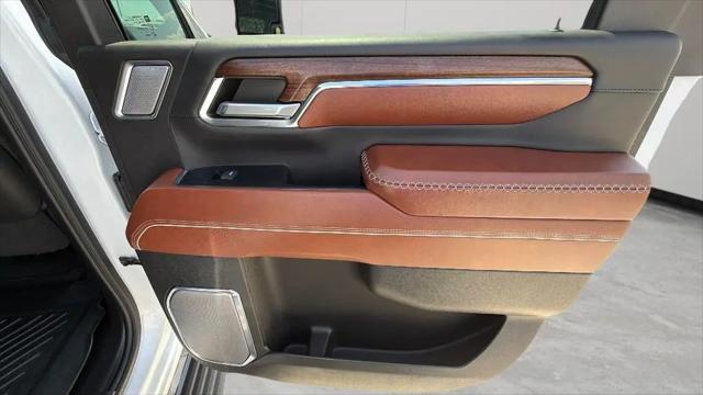 2024 GMC Sierra 3500HD 4WD Crew Cab Standard Bed Denali Ultimate