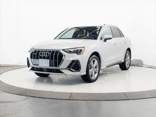 2020 Audi Q3 Premium 45 TFSI S line quattro Tiptronic