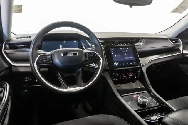 2023 Jeep Grand Cherokee Laredo 4x4