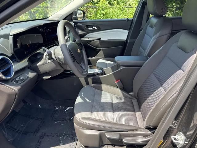 2025 Chevrolet Trax FWD LT