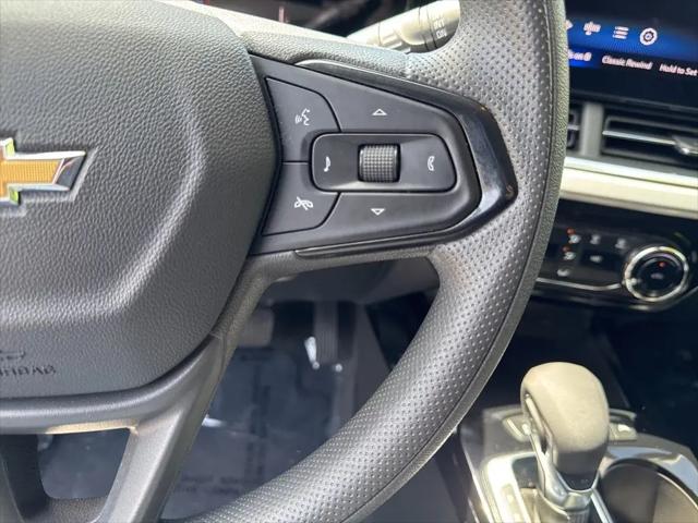 2025 Chevrolet Trax FWD LT