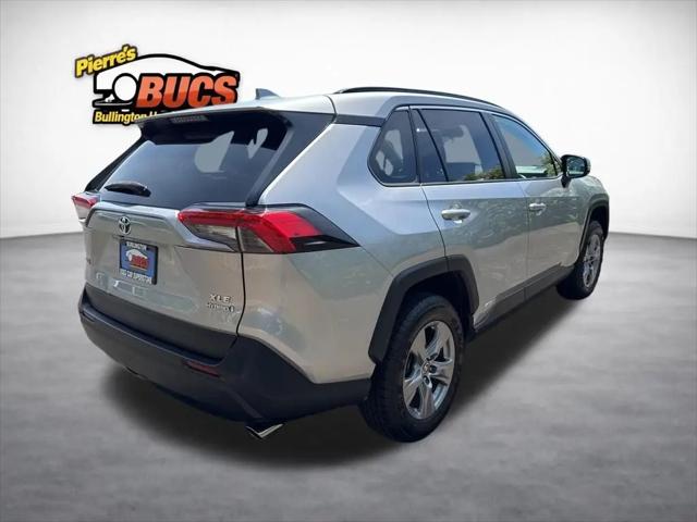 2022 Toyota RAV4 Hybrid XLE