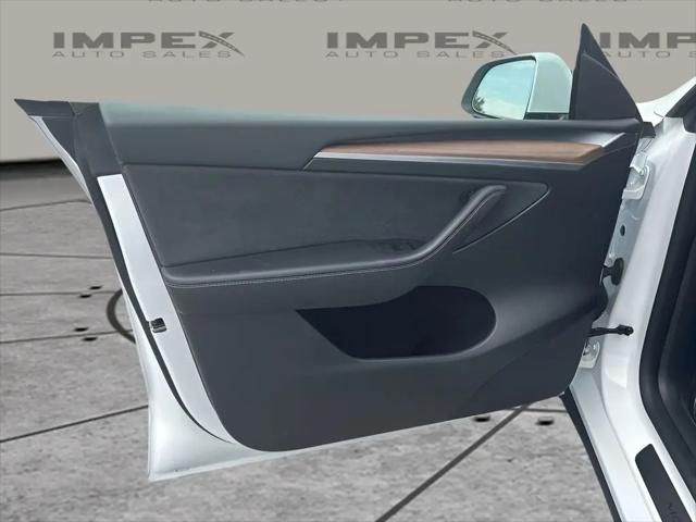 2023 Tesla Model Y Long Range Dual Motor All-Wheel Drive