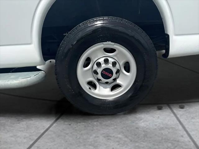 2024 GMC Savana Cargo RWD 2500 Regular Wheelbase Work Van