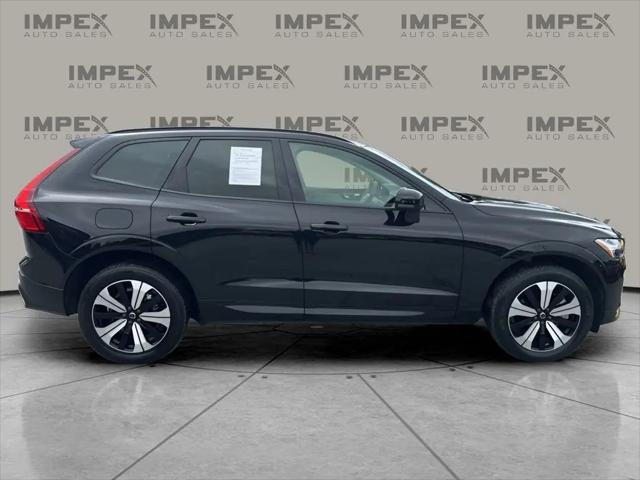2024 Volvo XC60 Recharge T8 Core Dark Theme