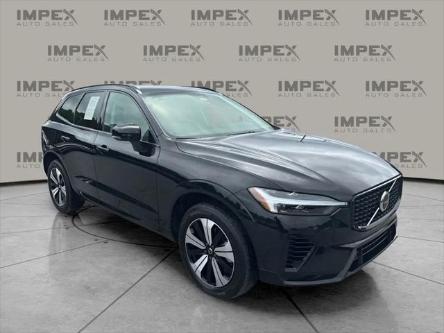 2024 Volvo XC60 Recharge T8 Core Dark Theme