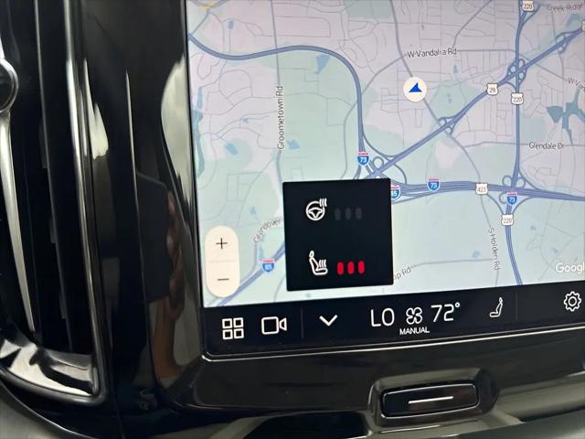 2024 Volvo XC60 Recharge T8 Core Dark Theme