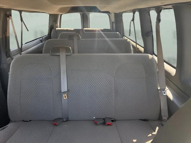 2025 Chevrolet Express Passenger RWD 3500 Extended Wheelbase LT