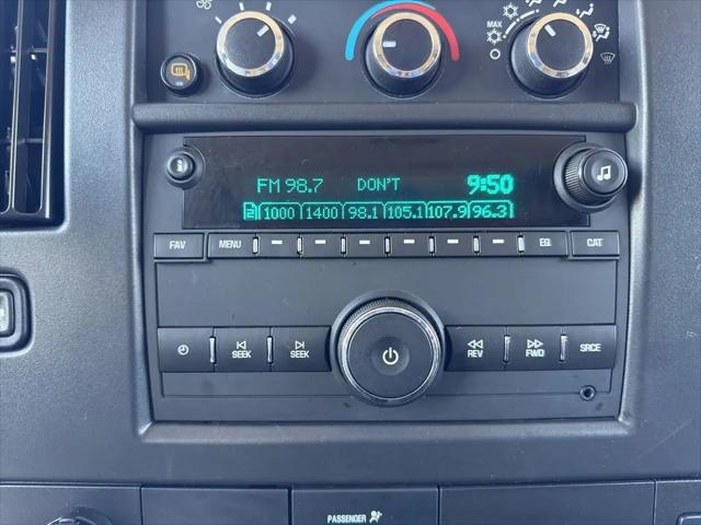 2025 Chevrolet Express Passenger RWD 3500 Extended Wheelbase LT