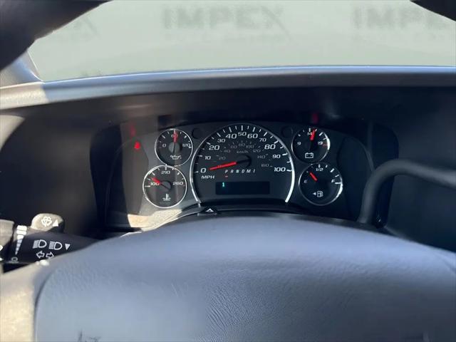 2025 Chevrolet Express Passenger RWD 3500 Extended Wheelbase LT