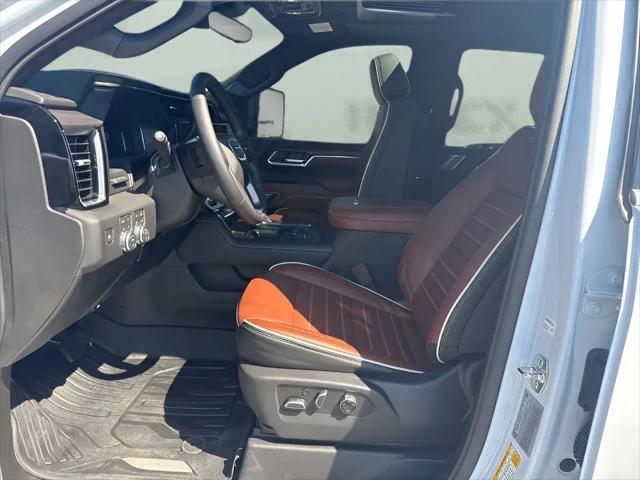 2026 GMC Sierra 2500HD Crew Cab, Standard Bed, Denali Ultimate, 4WD