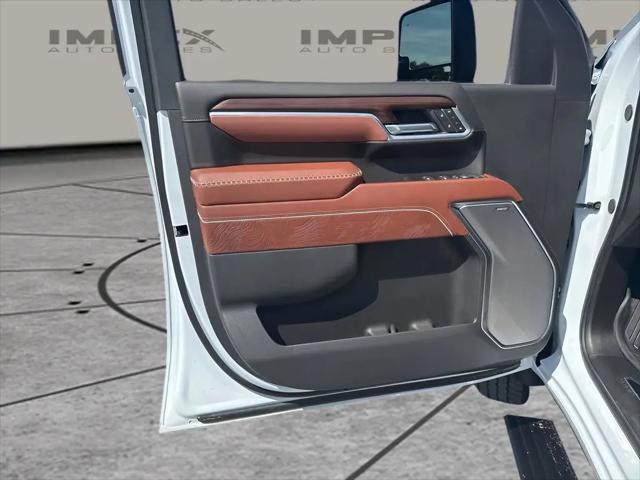 2026 GMC Sierra 2500HD Crew Cab, Standard Bed, Denali Ultimate, 4WD