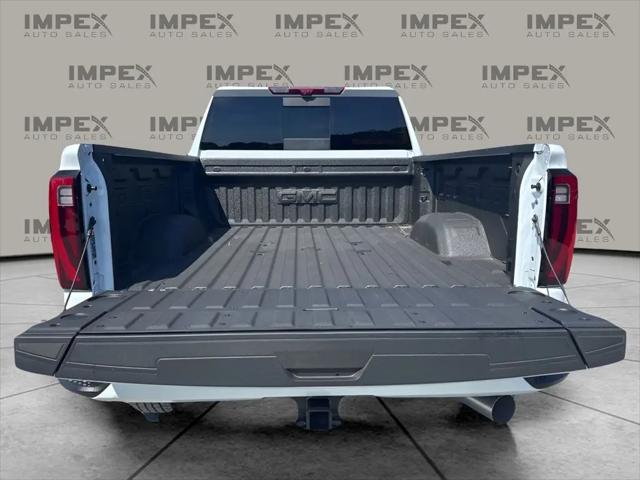2026 GMC Sierra 2500HD Crew Cab, Standard Bed, Denali Ultimate, 4WD