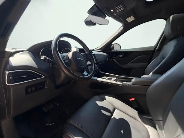 2019 Jaguar F-PACE 25t Premium