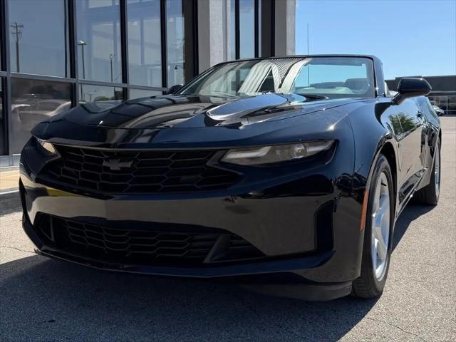 2020 Chevrolet Camaro RWD Convertible 1LT
