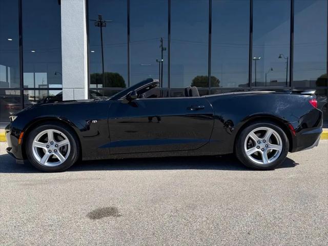 2020 Chevrolet Camaro RWD Convertible 1LT