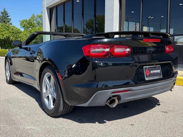 2020 Chevrolet Camaro RWD Convertible 1LT