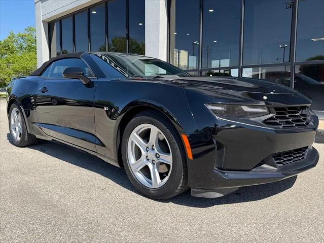 2020 Chevrolet Camaro RWD Convertible 1LT