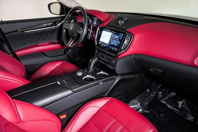 2023 Maserati Ghibli Modena Q4