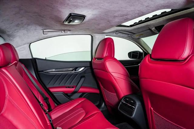 2023 Maserati Ghibli Modena Q4