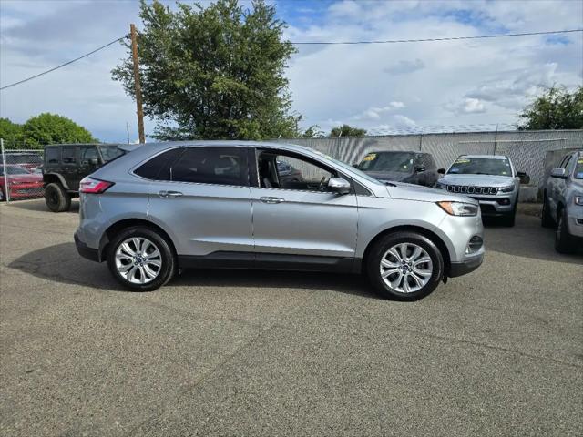 2022 Ford Edge Titanium
