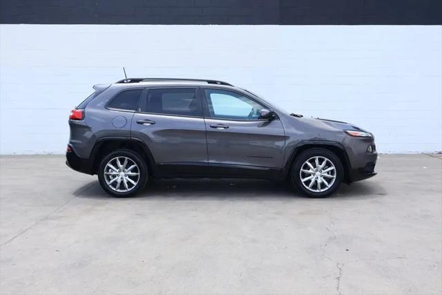 2018 Jeep Cherokee Latitude Tech Connect FWD