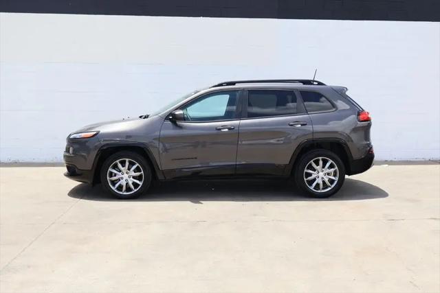 2018 Jeep Cherokee Latitude Tech Connect FWD