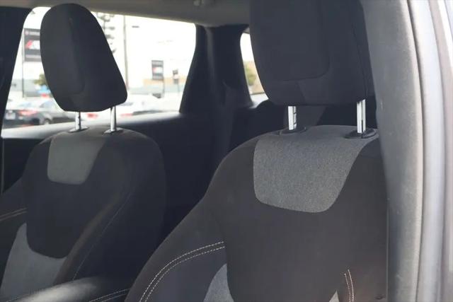 2018 Jeep Cherokee Latitude Tech Connect FWD