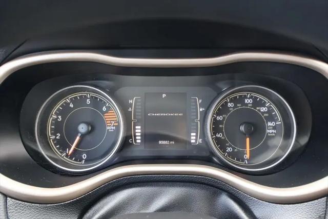 2018 Jeep Cherokee Latitude Tech Connect FWD