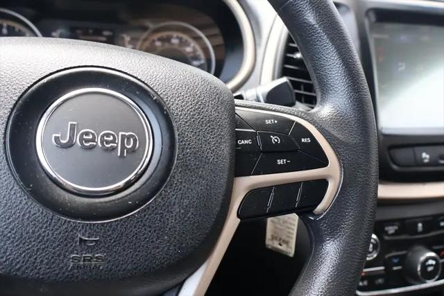 2018 Jeep Cherokee Latitude Tech Connect FWD