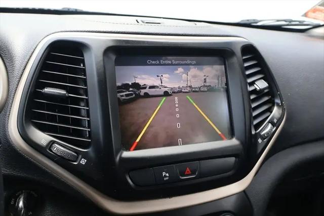 2018 Jeep Cherokee Latitude Tech Connect FWD