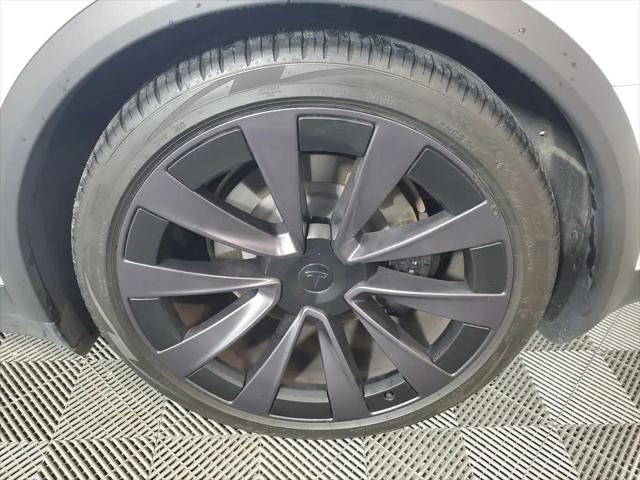 2023 Tesla Model X Standard Range