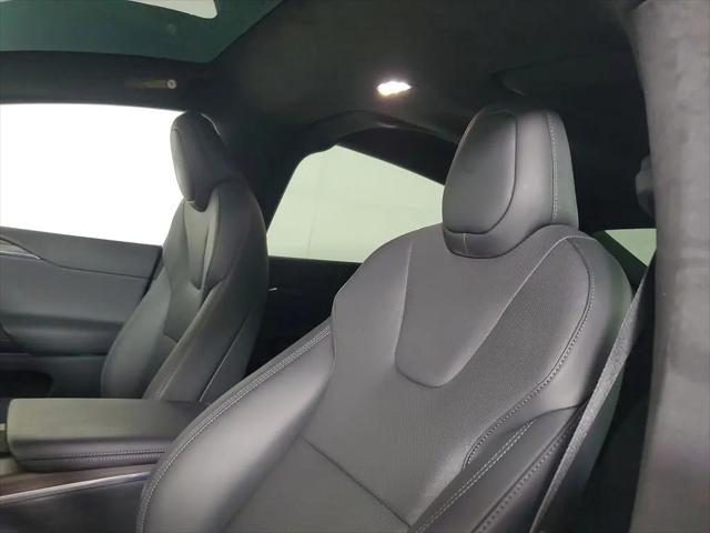 2023 Tesla Model X Standard Range