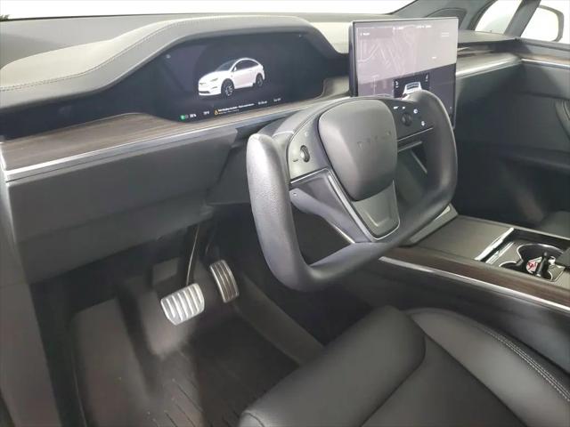 2023 Tesla Model X Standard Range
