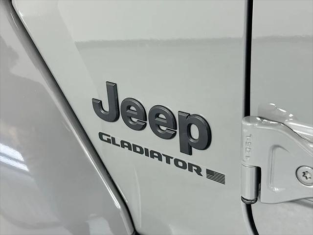 2023 Jeep Gladiator Sport