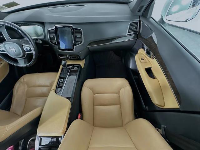 2018 Volvo XC90 T5 Momentum
